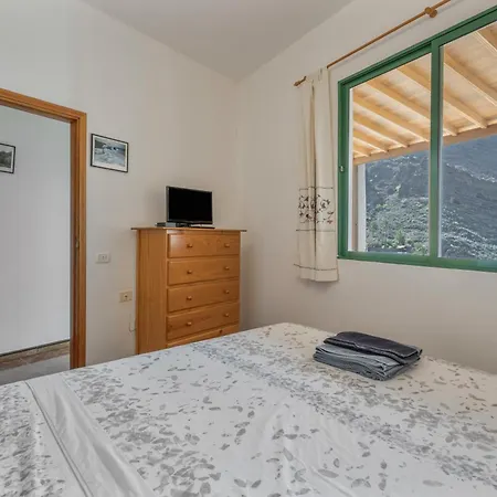 Nayara A Calera